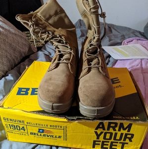 Belleville military combat boots in coyote brown